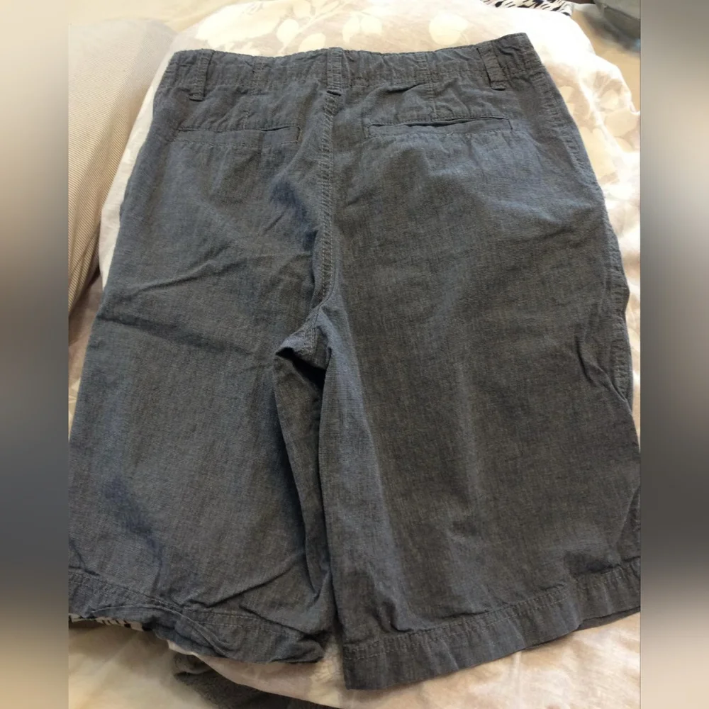 The children's place grey shorts